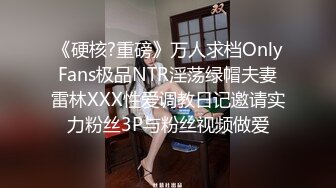 ⚫️⚫️贵在真实，步行街街边公共女厕，定点偸拍多位路人方便，有少女少妇老熟女，后位清晰看双洞，老者阴毛都掉光了