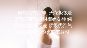 好大胆！健体俊男在公厕全裸撸