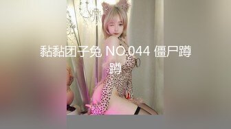 内衣店监控拍摄到妈妈带女儿来定做胸罩