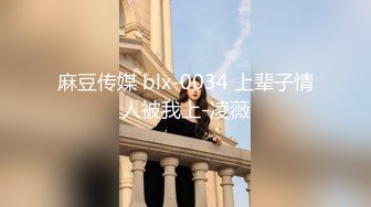 专注人前露出与路人同框美腿女神GI9ZA视图集，公园超市广场哪人多往哪去和老登一起锻炼