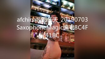 人妻的外遇日记-趁老公出差约网友去汽旅开房间完事回家后弯弯还在回味网友得老二-心裡对老公感到惭愧但还是直接把网友约到家裡大战