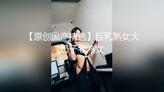 油亮无缝黑丝Lo裙女仆使出浑身解数足交口交乳交帮主人榨精！