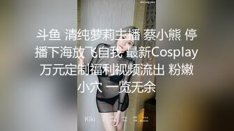 商城女厕蹲守红毛衣蓝内裤v黄发美妇,冲劲十足的骚穴喷地尿液乱飞