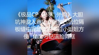 呆萌脯乳期大奶辣妈,刚生完宝宝,奶子好大,奶头肿胀喷奶汁